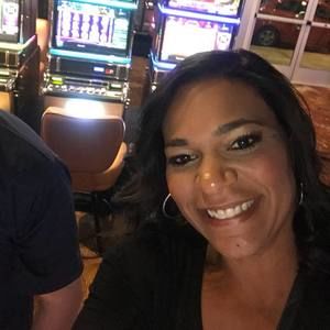 Meet your Posher, Courtney